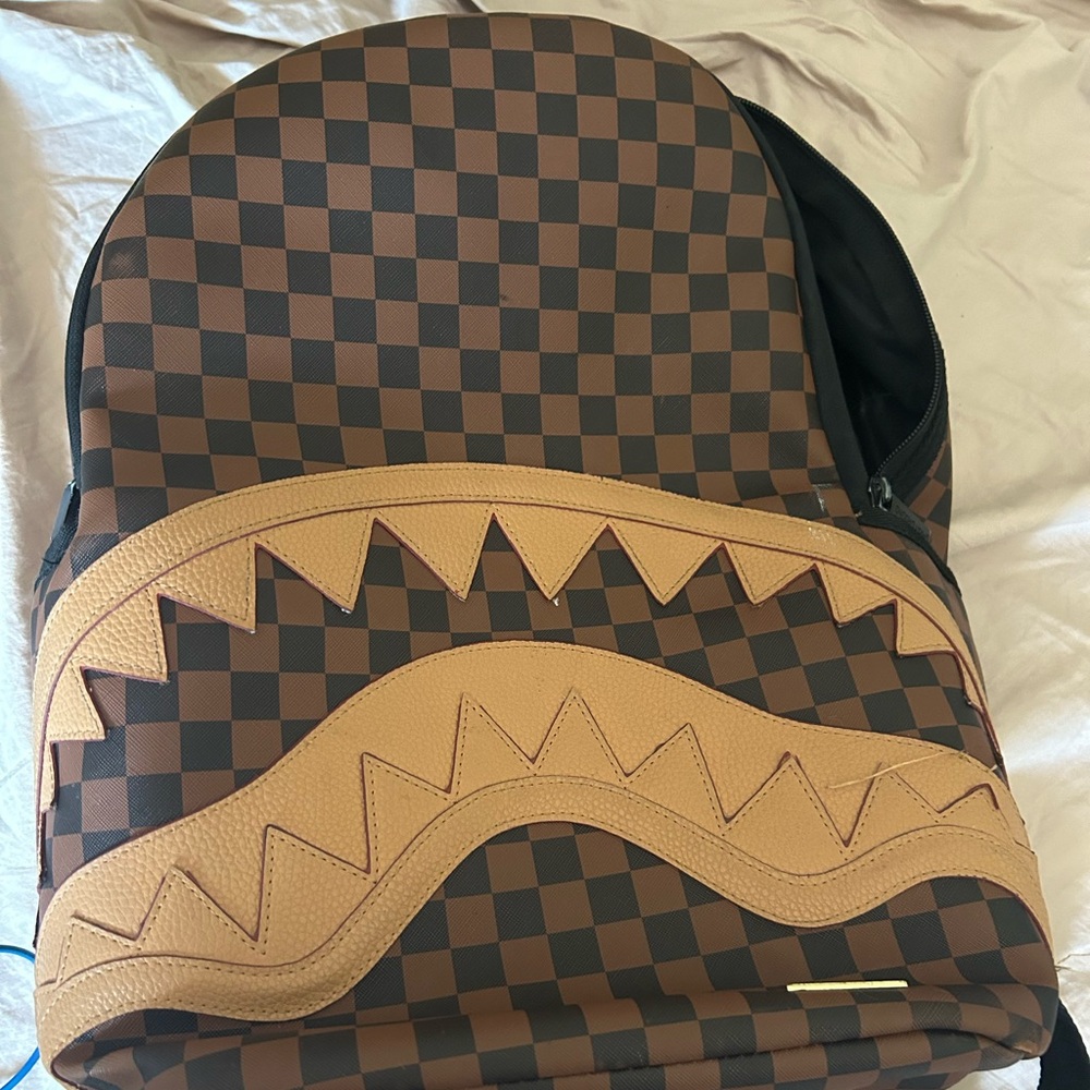 brand new sprayground
